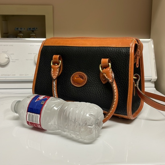 Dooney & Bourke Black / Tan Vintage Leather Satchel Crossbody Purse - Picture 12 of 13